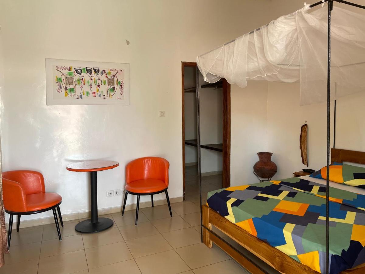 Chez Tata Eleonore Maison D Hotes Bed & Breakfast Ziguinchor Dış mekan fotoğraf