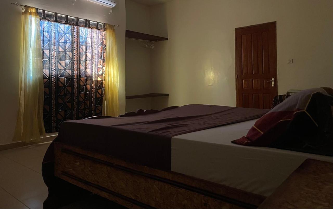Chez Tata Eleonore Maison D Hotes Bed & Breakfast Ziguinchor Dış mekan fotoğraf